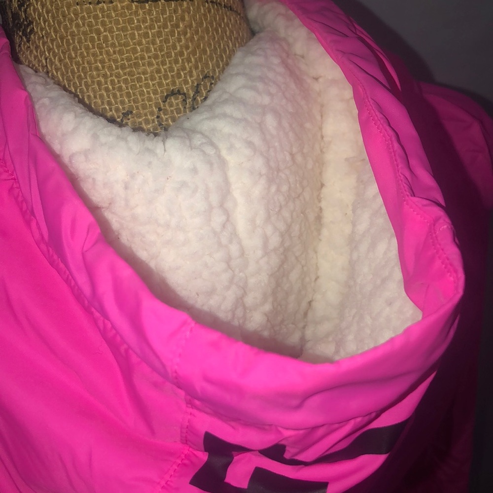 VS Pink Anorak M/L - Picture 3 of 3